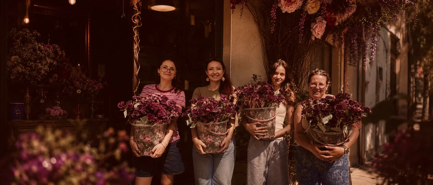 Bouquets d'abonnement de l'Atelier Violette, emballage kraft et ruban